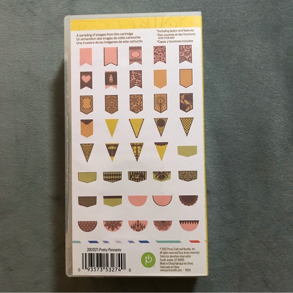 Cricut Projects PRETTY PENNANTS shape - Picture 2 of 16